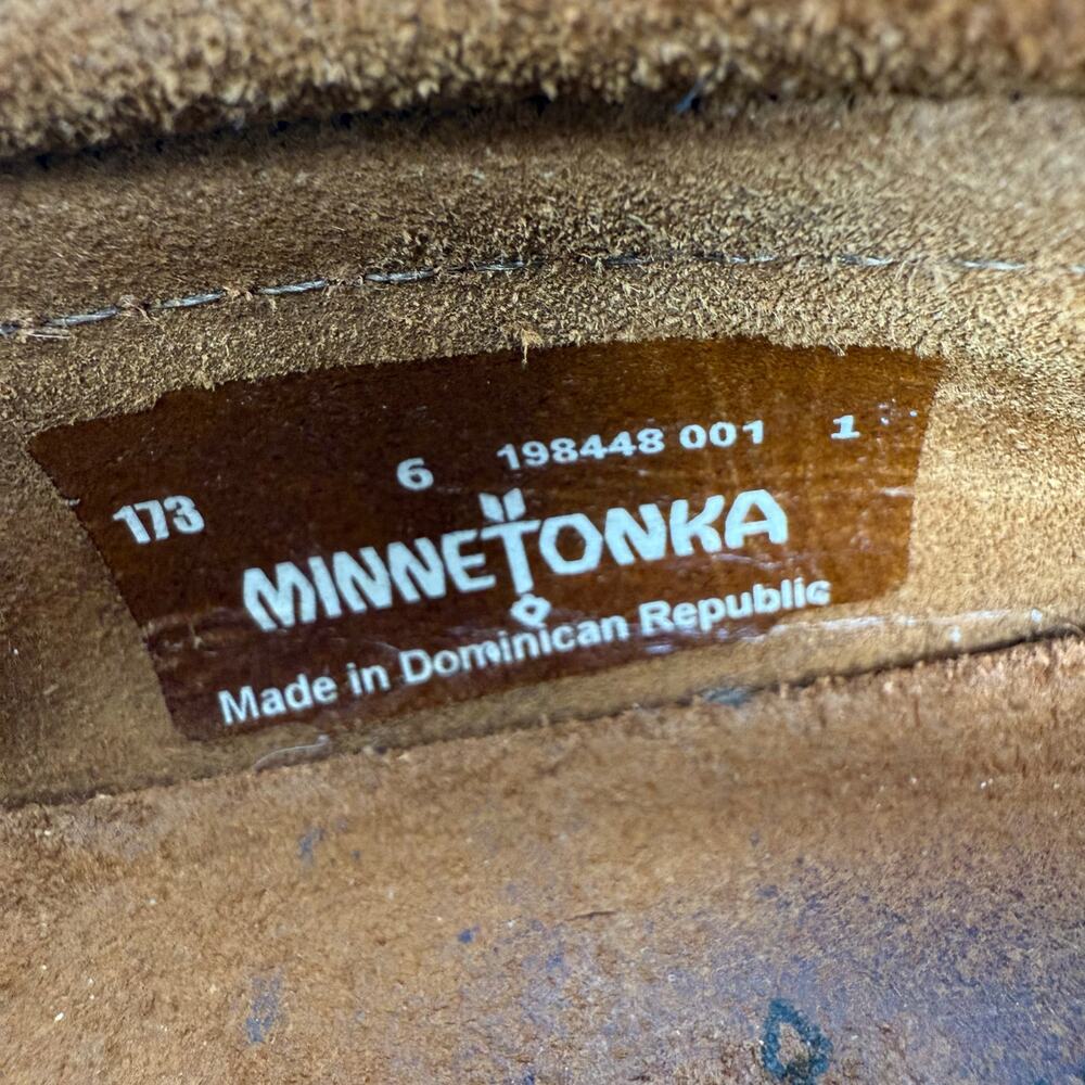 Minnetonka Women's Thunderbird II moccasins Brown Suede 6 Slip On Beaded - Picture 12 of 12